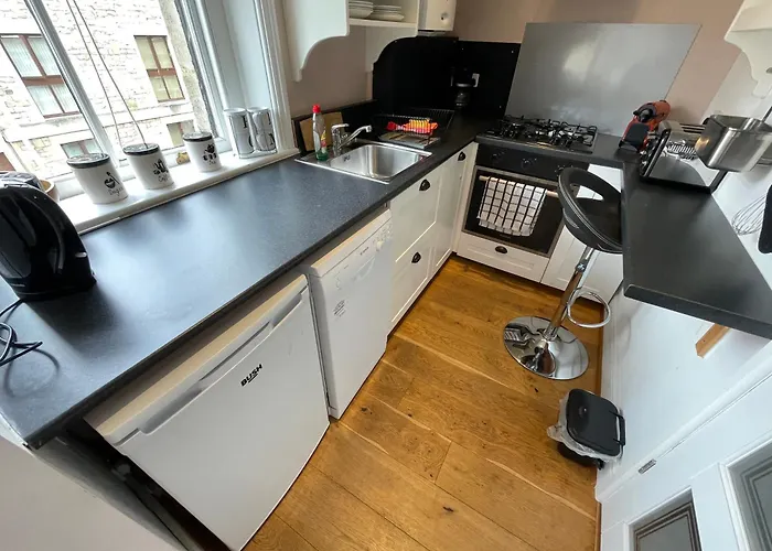 10 Grove St - Bath Holiday Suites