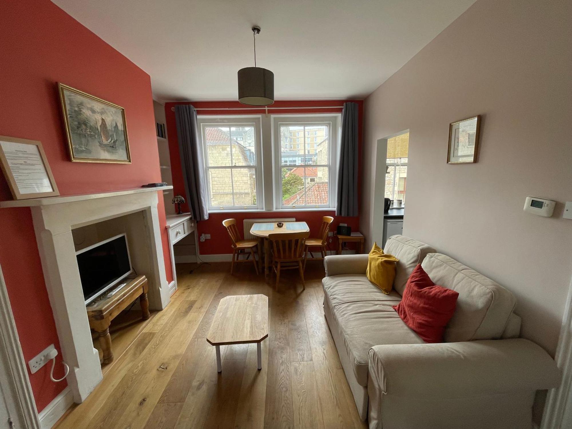 10 Grove St -